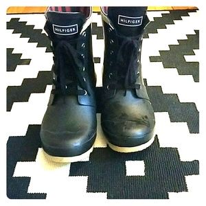 Tommy Hilfiger Rain boots size 8